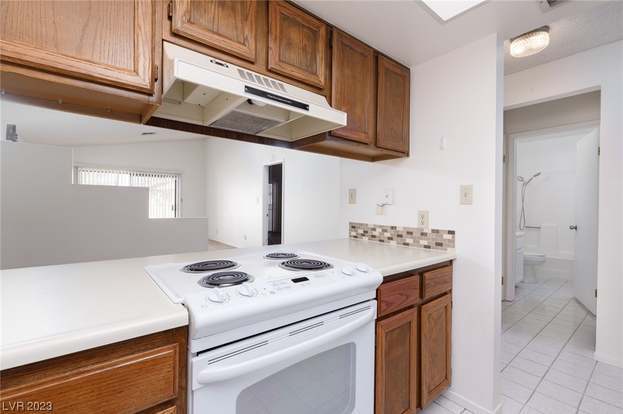 Building Photo - 8432 Mulcahy Ave