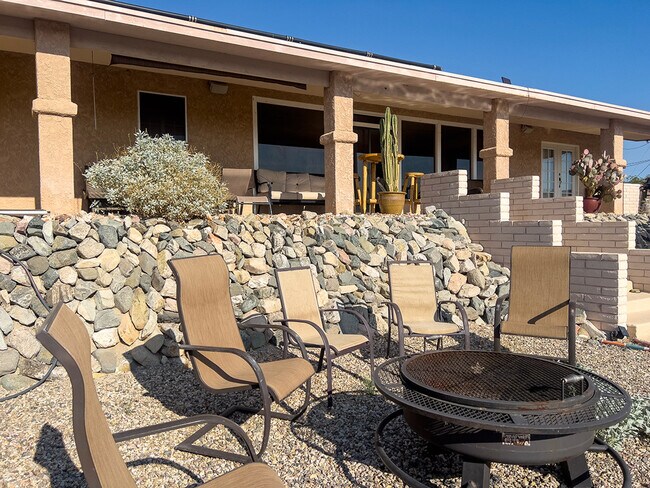Building Photo - 3853 Lodestar Ln