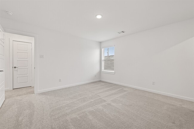 Building Photo - 32415 Sunbeam Dr