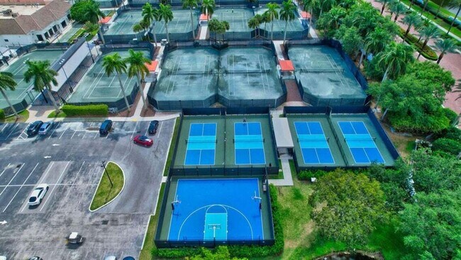 Building Photo - 6675 NW 25th Way