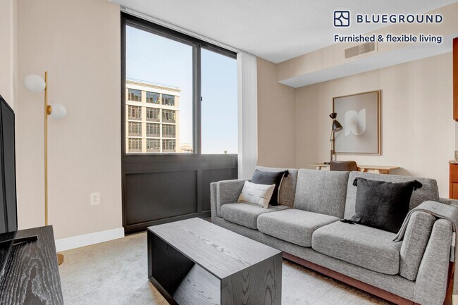 Building Photo - 425 L St NW