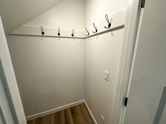 Building Photo - BOONE661-663 -NEW