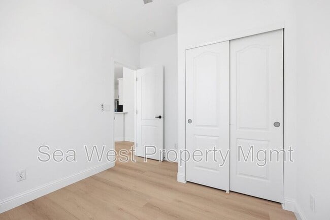 Building Photo - 767 Del Riego Ave