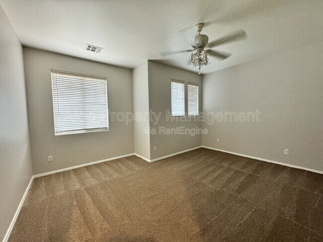 Building Photo - 43658 Caven Dr