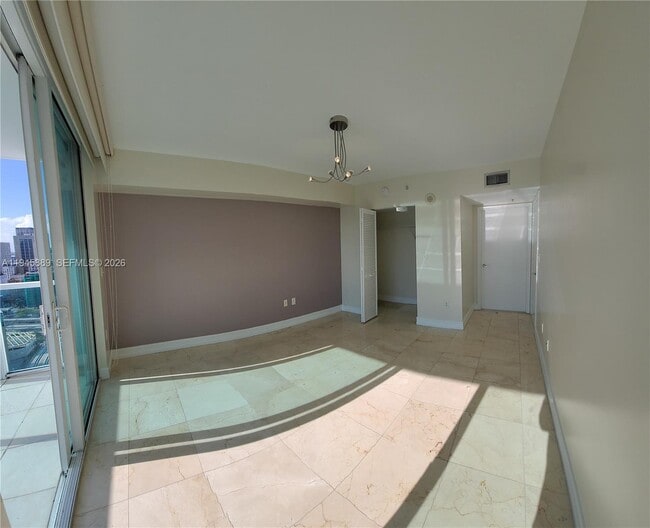 Building Photo - 31 SE 5th St