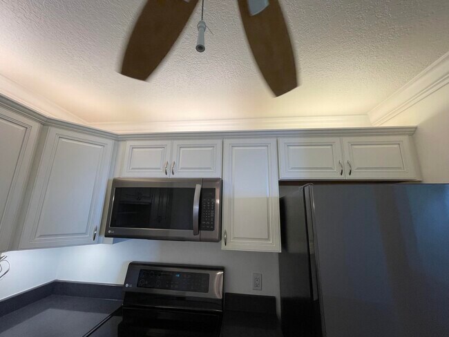 Building Photo - 1225 NW 21st St