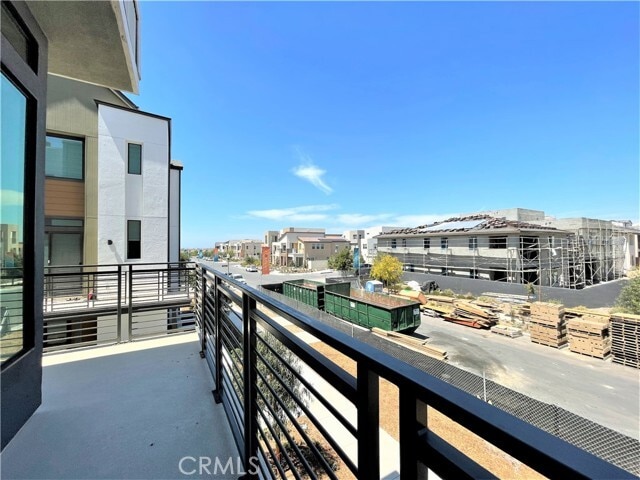 Building Photo - 152 Sawbuck