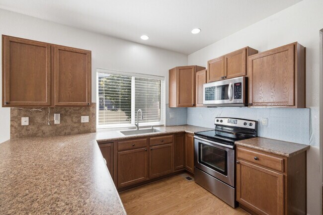 Building Photo - "Charming 3-Bedroom Home with 2.5 Baths on Kirk Street – 1744 sq ft of Comfort in Denver!"