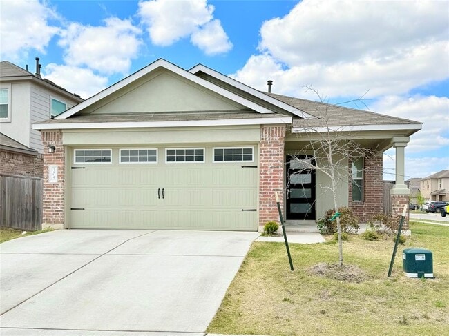 Building Photo - 305 Milliner Lp