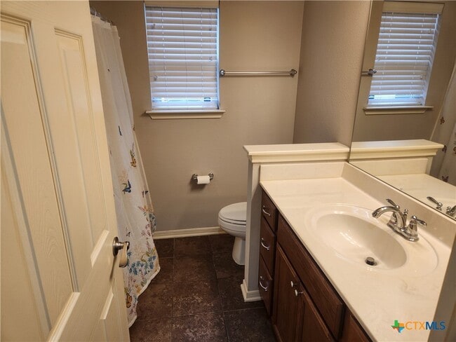 Building Photo - 5615 Fair Hill Dr