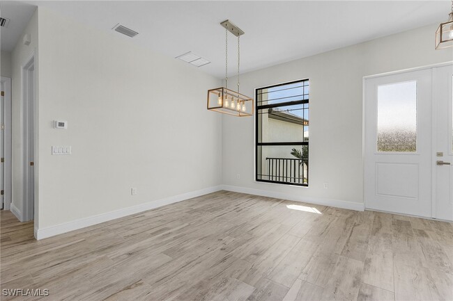 Building Photo - 17278 Comingo Ln
