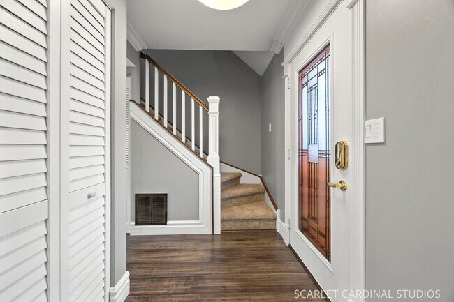 Building Photo - 309 Newport Ln