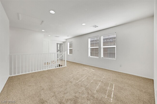 Building Photo - 935 Spiracle Ave