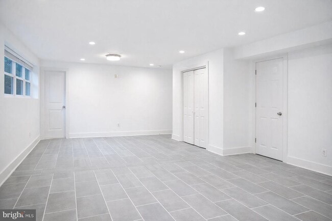 Building Photo - 1633 Kalmia Rd NW