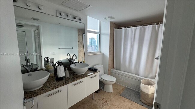 Building Photo - 41 SE 5th St