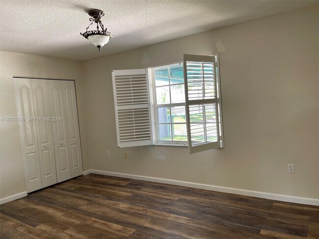 Building Photo - 15873 SW 43rd St