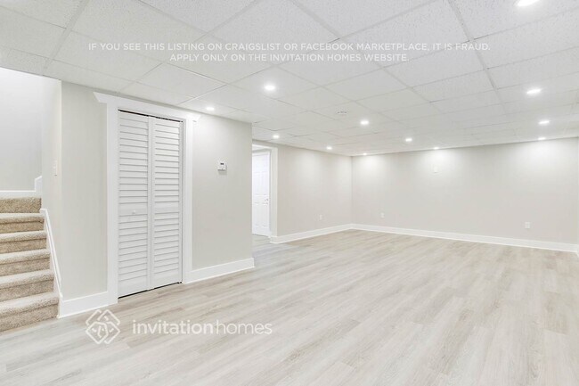 Building Photo - 6757 Clearstream Way