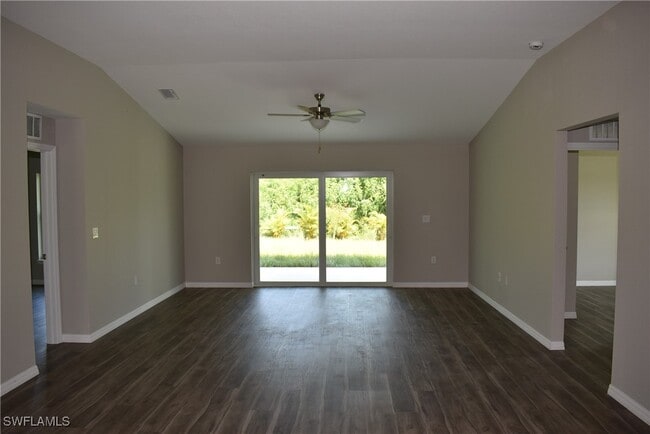 Building Photo - 152 Red Cedar Park