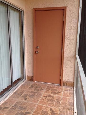 Building Photo - 9929 Three Lakes Cir