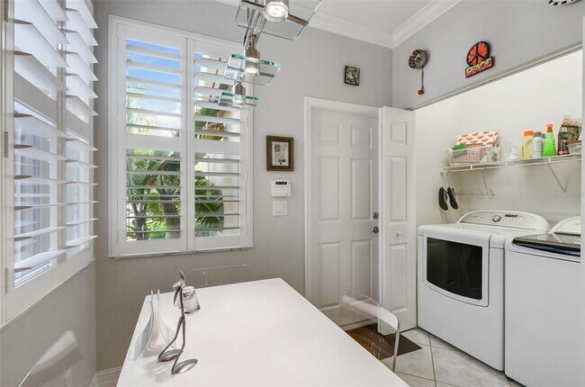 Building Photo - 15840 Aurora Lake Cir