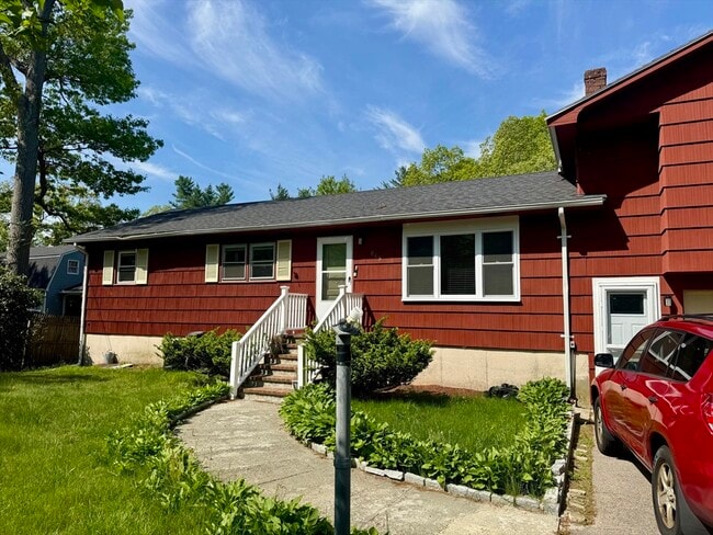 Primary Photo - 649 East St