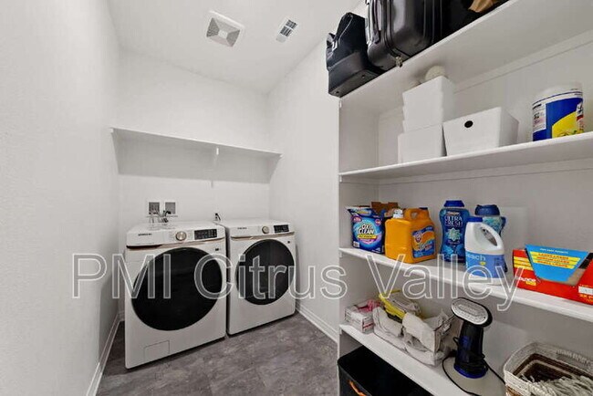 Building Photo - 34495 Agave Dr