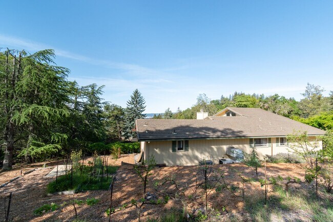 Building Photo - 22688 Riva Ridge Rd