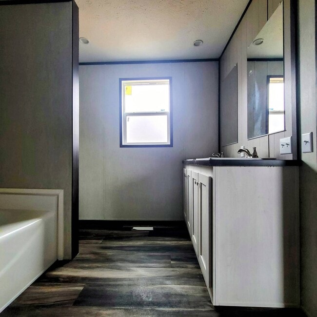 Building Photo - 94 Harvest Cir