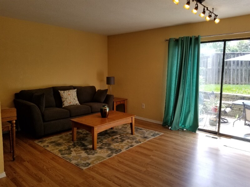 Building Photo - 6338 S Emporia Cir