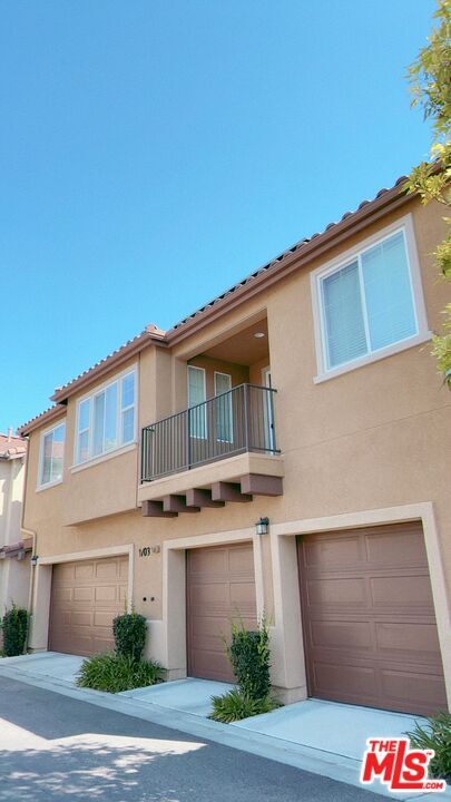 Building Photo - 1703 Sagunto Pl