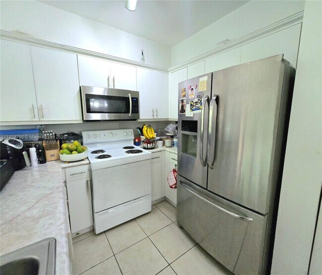 Building Photo - 10934 SW 247th Ter