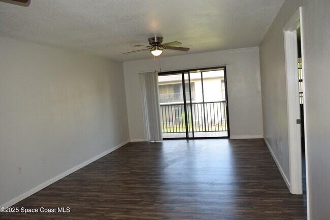 Building Photo - 1067 Ellen Ct