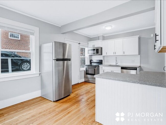 Building Photo - 802-804 N 48th Street