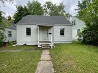 Building Photo - 1526 N Brookfield St