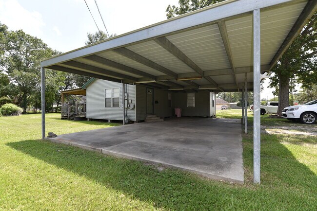 Building Photo - 1713 Ordway St