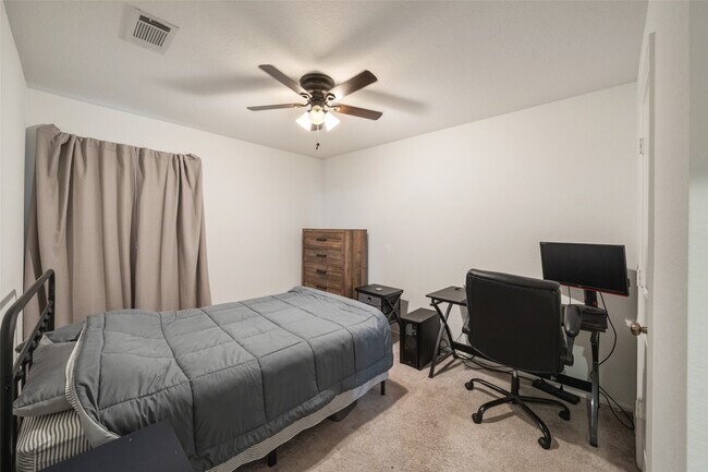 Building Photo - 17118 Quaking Aspen Ln