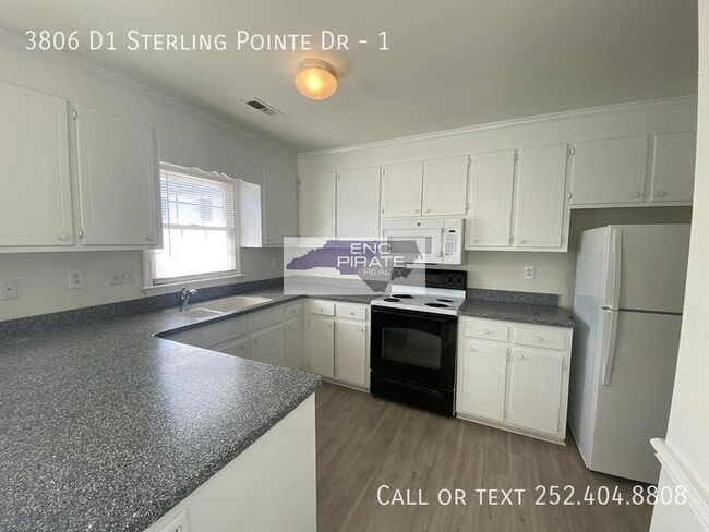 Building Photo - 3806-38D1 Sterling Pointe Dr