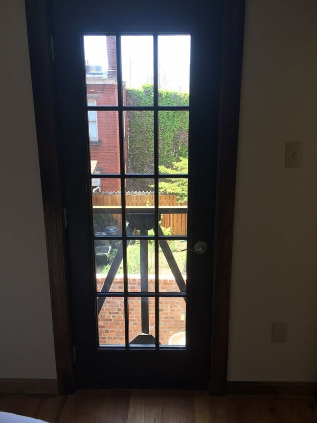 Building Photo - BEAUTIFUL, BRIGHT AND OPEN 1 BED, 1BATH  HOUSE IN HEART OF NOIRTHSIDE- AVAIL NOW!