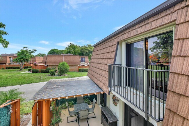 Building Photo - 9126 SW 20th Pl