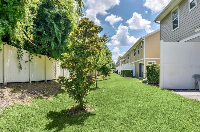 Building Photo - 1225 Countrymen Ct