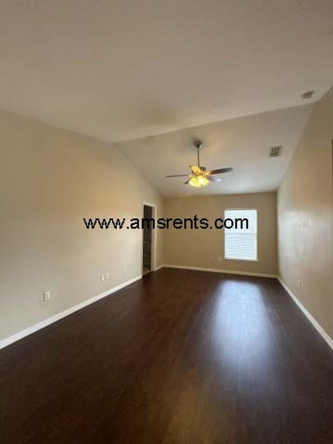 Building Photo - 2110 Justice Ln