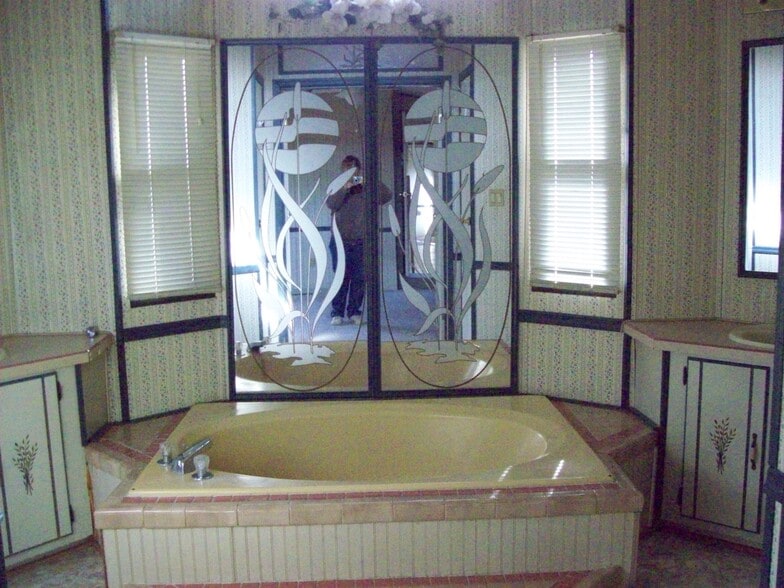 Master Bathroom - 288 Outback Dr