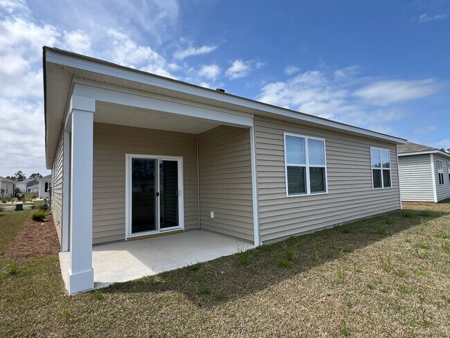 Building Photo - *COMING SOON* Longs - 4 Bedroom / 2 Bathro...