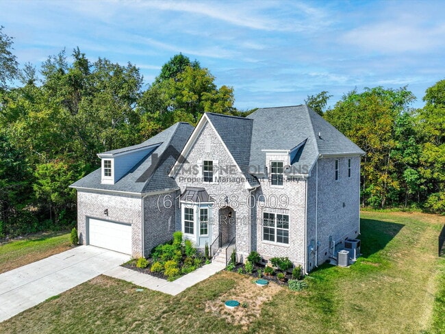 Building Photo - 631 Silva Ln