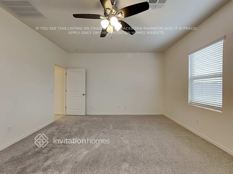 Building Photo - 35562 W Santa Clara Ave