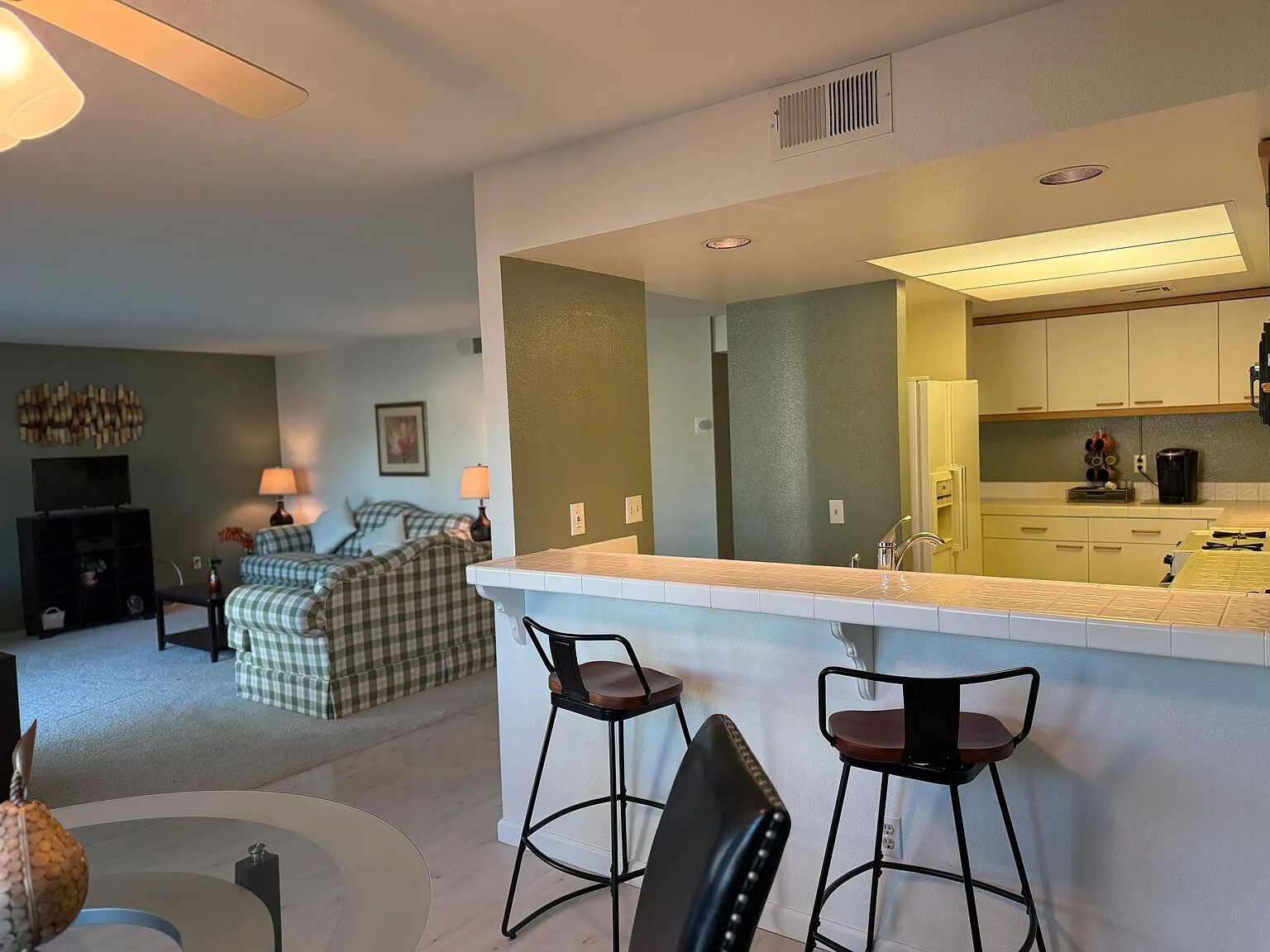 Building Photo - 35200 Cathedral Canyon Dr