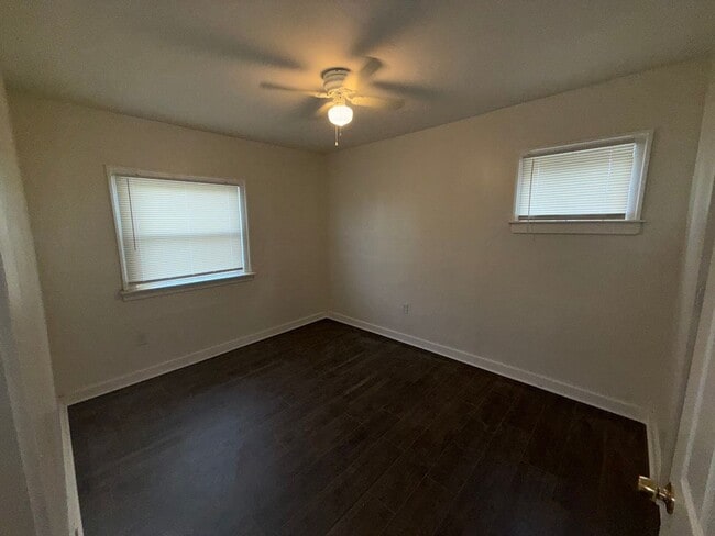Building Photo - Open House Schedule Mon 9.1.25 @ 12:00pm, ...
