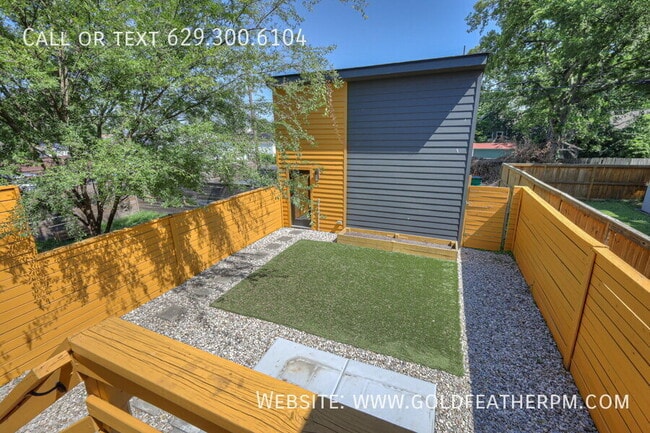 Building Photo - 5006A Indiana Ave