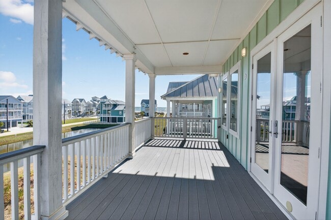 Building Photo - 3815 Seabreeze Ln