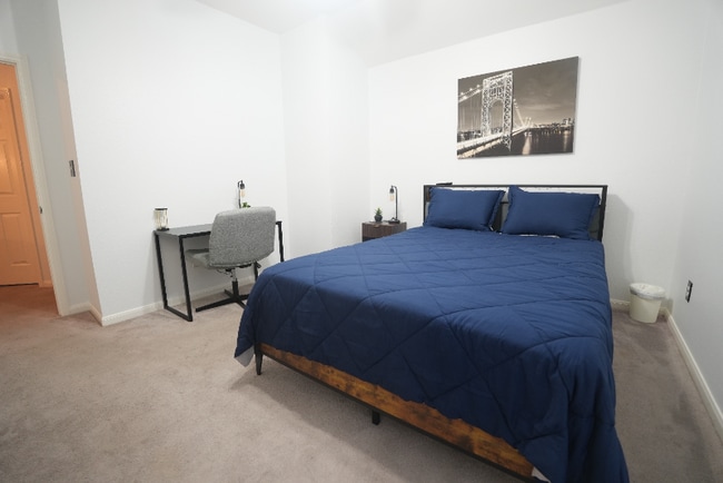 Primary Photo - 1500 Mexican Heather Ct